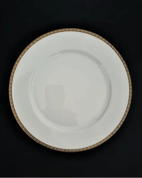 Foto de um(a) Jogo De Mesa Porcelana Rosenthal C/ 17 Peças. Branca E Azul Lisa, da categoria de Jogos de pratos. Jogo de Mesa Rosenthal - Porcelana Alemã - 17 Peças Adicione sofisticação à sua mesa com este belíssimo Jogo de Mesa em... Mostrado de uma perspectiva diferente. Vendido no marketplace Trésors.