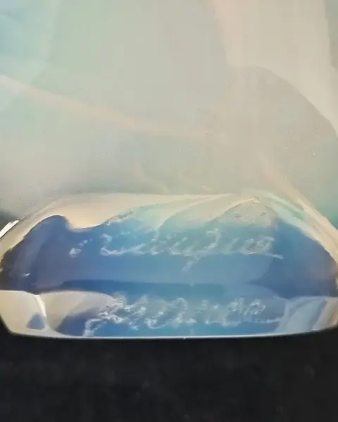 Foto de um(a) Pequeno peixe em vidro artístico Lalique, da categoria de Escultura. Pequeno peixe em vidro artístico Lalique. As pequenas esculturas de animais da Lalique representam uma faceta fascinante da... Mostrado de uma perspectiva diferente. Vendido no marketplace Trésors.