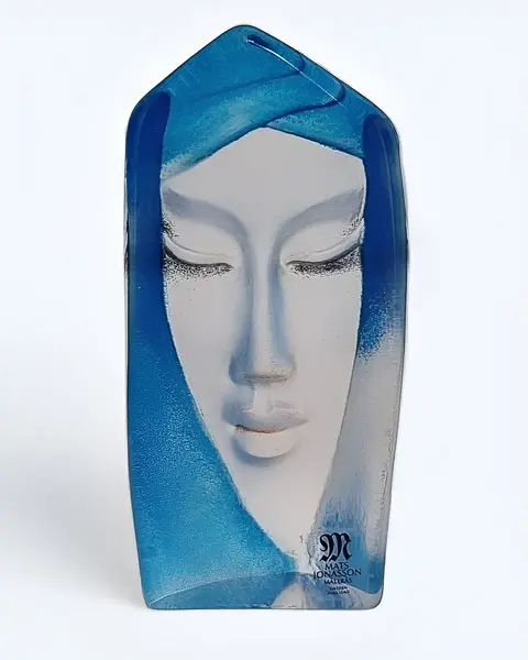 Foto de um(a) Escultura original Batzeba Maleras em vidro artístico, da categoria de Escultura. Pequena escultura "Batzeba" em vidro artístico Maleras do renomado designer sueco Mats Jonasson. Mats Jonasson, um nome que... Mostrado de uma perspectiva diferente. Vendido no marketplace Trésors.