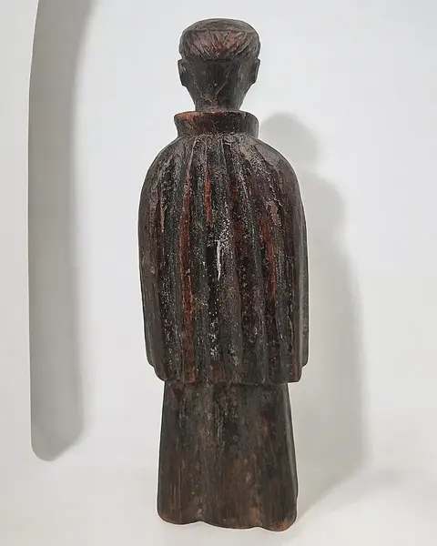 Foto de um(a) Antiga Imagem De Santo Antônio em madeira, da categoria de Objetos religiosos e espirituais. Antiga imagem em madeira representando Santo Antônio. *falta das mãos A prática de retirar partes de imagens de santos... Mostrado de uma perspectiva diferente. Vendido no marketplace Trésors.