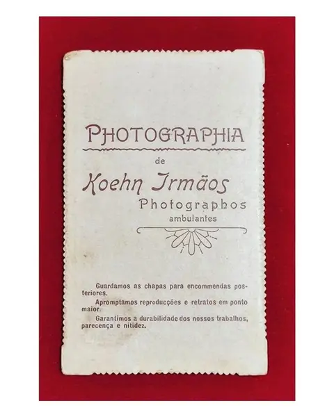 Foto de um(a) Fotos Antigas por Fotógrafos Ambulantes Dos Anos 1900, da categoria de Álbuns e álbuns de fotografia. Fotos originais do início de 1900 para serem guardadas na memória do tempo, onde o vagar de fotografar era milimetricamente... Mostrado de uma perspectiva diferente. Vendido no marketplace Trésors.