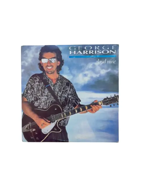 Foto de um(a) ​Disco de vinil Cloud Nine - George Harrison 1988, da categoria de LPs ou Discos de Vinil . Disco de vinil Cloud Nine, George Harrison de 1988. Sem ricos. Vendido no marketplace Trésors.