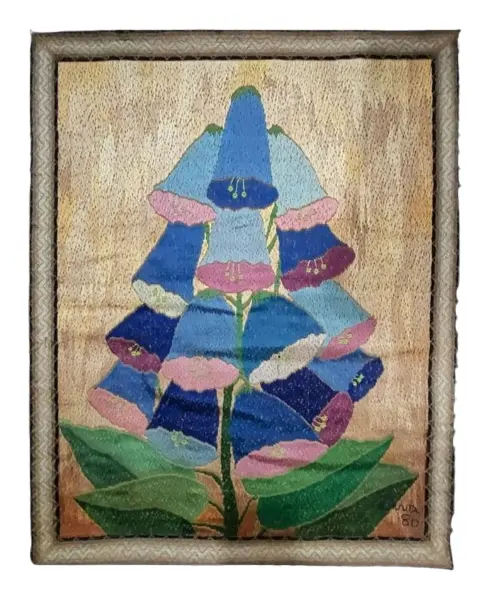 Foto de um(a) Tapeçaria Juta Anos 80, da categoria de Tapeçaria. Tapeçaria em juta bordada com fio de seda e a moldura acompanha a mesma técnica. Obra da tapeceira diva miotto, década de... Vendido no marketplace Trésors.
