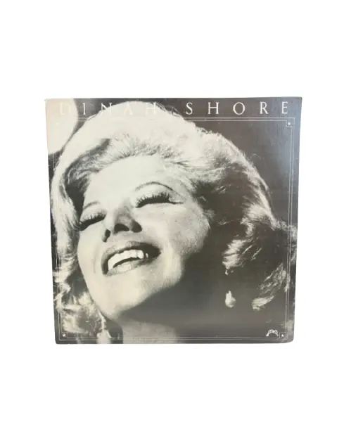 Foto de um(a) ​LP de 1979, Dinah Shore, da categoria de LPs ou Discos de Vinil . LP de 1979, Dinah Shore. Capa com leves avarias e disco em perfeito estado. Vendido no marketplace Trésors.