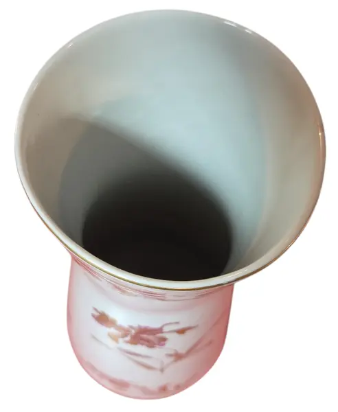 Foto de um(a) Vaso em Porcelana Saller - Decoração Floral e Filete a Ouro, da categoria de Vasos. Este elegante vaso em porcelana é uma peça de destaque para colecionadores e amantes de decoração clássica. Com um design... Mostrado de uma perspectiva diferente. Vendido no marketplace Trésors.