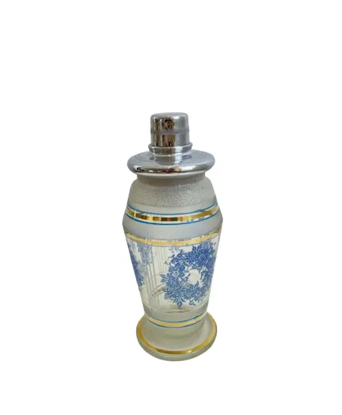 Foto de um(a) Coqueteleira em vidro e metal, da categoria de Coqueteleiras. Coqueteleira em vidro e metal, com detalhes em ouro. Leves marcas do tempo e uso como nas fotos. Pequeno lascado interno na... Vendido no marketplace Trésors.