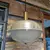 Foto de um(a) Luminária Modernista Vintage Design anos 60, da categoria de Lustres. Luminária Modernista Vintage Design anos 60 e 70, metal e vidro, funcionando, perfeita. Mostrado de uma perspectiva diferente. Vendido no marketplace Trésors.