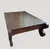 Foto de um(a) Mesa de centro em madeira maciça Sierra, da categoria de Mesas de centro. Mesa de centro em madeira maciça Sierra. Mede A: 48cm C: 134cm L: 80cm. Mostrado de uma perspectiva diferente. Vendido no marketplace Trésors.