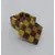 Foto de um(a) Caixinha decorativa formato cubo quadriculado, da categoria de Cestos e Caixas. Caixinha decorativa em formato de cubo, madeira com malha quadriculada em dois tons. Mede 5x6x6cm. Mostrado de uma perspectiva diferente. Vendido no marketplace Trésors.