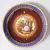 Foto de um(a) Antigo prato decorativo, Porcelana da Bavária, Alemanha 25cm, da categoria de Pratos Decorativos. Antigo Prato Decorativo em Porcelana. Fabricante Alemão da Bavária, anos 1950. Linda decoração com cena galante tradicional... Mostrado de uma perspectiva diferente. Vendido no marketplace Trésors.