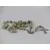 Foto de um(a) Terço prateado italiano, da categoria de Acessórios para casa. Terço italiano em metal espessurado a prata, bolas decoradas com rosas. Medindo 44 cm de comprimento. Em bom estado de... Mostrado de uma perspectiva diferente. Vendido no marketplace Trésors.