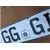 Foto de um(a) Placa união europeia - Alemanha, da categoria de Placas de carros antigas. Placa união europeia - AlemanhaDimensões: Altura: 0,5Largura: 11,5Profundidade: 52. Mostrado de uma perspectiva diferente. Vendido no marketplace Trésors.