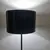 Foto de um(a) Luminária de chão Anos 60 Vintage, da categoria de Luminárias de chão. Descubra a charme da decoração com esta linda luminária de chão vintage dos anos 60. Com sua beleza plástica em estilo... Mostrado de uma perspectiva diferente. Vendido no marketplace Trésors.