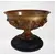 Foto de um(a) Pequeno vaso tazza em bronze fundido, da categoria de Vasos. Pequeno vaso tazza em bronze fundido em cera perdida com lindo trabalho figurativo.Qualidade da fundição excelente.Base em... Mostrado de uma perspectiva diferente. Vendido no marketplace Trésors.