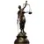 Foto de um(a) Escultura Deusa da Justiça - 93cm de altura, da categoria de Escultura. Imponente escultura em petit bronze, representando a Deusa da Justiça.Altura: 93 cm. Vendido no marketplace Trésors.