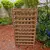 Foto de um(a) Suporte para garrafas ou adega, da categoria de Suportes para garrafas de vinho. MARFINITE - SUPORTE PARA GARRAFAS OU ADEGA, COM 10 PLATOS E 60 NICHOS, DE MATERIAL PLÁSTICO RÍGIDO. Medidas: altura 117 cm X... Mostrado de uma perspectiva diferente. Vendido no marketplace Trésors.