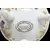 Foto de um(a) Ovo Fabergé em porcelana Limoges, da categoria de Objetos decorativos. Charmoso ovo Fabergé com decoração de flores pintado à mão em policromia, com acabamento em metal dourado, assente em tripé... Mostrado de uma perspectiva diferente. Vendido no marketplace Trésors.