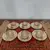 Foto de um(a) Conjunto porta xícaras prata 90, da categoria de Xícaras. Cristófoli - Antigo e lindo conjunto com 06 porta xícaras com pires em prata 90. Mostrado de uma perspectiva diferente. Vendido no marketplace Trésors.