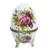 Foto de um(a) Ovo Fabergé em porcelana Limoges, da categoria de Objetos decorativos. Charmoso ovo Fabergé com decoração de flores pintado à mão em policromia, com acabamento em metal dourado, assente em tripé... Vendido no marketplace Trésors.