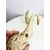 Foto de um(a) Cisne em resina decorativo, da categoria de Objetos decorativos. Cisnes em resina recortados. Mínimas marcas do tempo e uso. Medidas: 16x9cm**VALOR DO ANÚNCIO É UNITÁRIO**. Mostrado de uma perspectiva diferente. Vendido no marketplace Trésors.