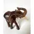 Foto de um(a) Elefante decorativo em madeira, da categoria de Escultura. Elefante decorativo esculpido em madeira. *Contém avaria em uma das orelhas, como mostra a foto. Mede: 17 x 15cm. Mostrado de uma perspectiva diferente. Vendido no marketplace Trésors.