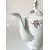 Foto de um(a) Bule de porcelana Steatita, da categoria de Bules. Bule de porcelana Steatita. 26cm de altura. Mostrado de uma perspectiva diferente. Vendido no marketplace Trésors.