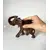 Foto de um(a) Elefante decorativo em madeira, da categoria de Escultura. Elefante decorativo esculpido em madeira. *Contém avaria em uma das orelhas, como mostra a foto. Mede: 17 x 15cm. Mostrado de uma perspectiva diferente. Vendido no marketplace Trésors.