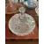 Foto de um(a) Antiga Caixa Decorativa Bomboniere Baleiro Cristal Tcheco, da categoria de Garrafas, potes e jarros. Antiga e grande caixa decorativa ou Bomboniere em cristal Tcheco, lapidado à mão. O pegador em forma de torre é muito... Mostrado de uma perspectiva diferente. Vendido no marketplace Trésors.