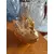 Foto de um(a) Antiga Escultura Cisne Caixa Decorativa Manteigueira Vidro, da categoria de Cestos e Caixas. Antiga caixa, manteigueira, açucareiro, peça decorativa e versátil, no formato de cisne, confeccionada em vidro artístico... Mostrado de uma perspectiva diferente. Vendido no marketplace Trésors.