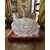 Foto de um(a) Antiga Caixa Decorativa Bomboniere Baleiro Cristal Tcheco, da categoria de Garrafas, potes e jarros. Antiga e grande caixa decorativa ou Bomboniere em cristal Tcheco, lapidado à mão. O pegador em forma de torre é muito... Mostrado de uma perspectiva diferente. Vendido no marketplace Trésors.