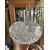 Foto de um(a) Antiga Caixa Decorativa Bomboniere Baleiro Cristal Tcheco, da categoria de Garrafas, potes e jarros. Antiga e grande caixa decorativa ou Bomboniere em cristal Tcheco, lapidado à mão. O pegador em forma de torre é muito... Mostrado de uma perspectiva diferente. Vendido no marketplace Trésors.