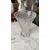 Foto de um(a) Antigo Vaso Jarro Decorativo Cristal Baccarat Lapidado À Mão, da categoria de Vasos. Antigo e preciso vaso decorativo em cristal translúcido europeu com lindo brilho natural e primorosa lapidação manual,... Mostrado de uma perspectiva diferente. Vendido no marketplace Trésors.