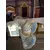 Foto de um(a) Antigo Vasinho Opalescente Em Opalina Art Deco Fenton Glass, da categoria de Vasos. ~ Fenton Art Glass ~Manufatura americana fundada em 1905. Antigo vasinho artístico em vidro opalescente com a borda... Mostrado de uma perspectiva diferente. Vendido no marketplace Trésors.
