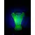 Foto de um(a) Antigo Raro Vaso Art Deco Vidro Satiné Uralina Uranium Glass, da categoria de Vasos. ~ Uranium Glass ~Peças que contém óxido de urânio em sua composição ficam com um lindo tom de verde fluorescente quando... Mostrado de uma perspectiva diferente. Vendido no marketplace Trésors.