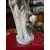 Foto de um(a) Antiga Escultura Chinesa Divindade Oriental Blanc De Chine, da categoria de Escultura. ~ Blanc de Chine ~Antigo bloco escultórico oriental em porcelana chinesa, representando divindade feminina e criança. Peça... Mostrado de uma perspectiva diferente. Vendido no marketplace Trésors.
