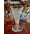 Foto de um(a) Antigo Lindo Vaso Jarro Em Cristal Tcheco Lapidado À Mão, da categoria de Vasos. Antigo e lindo vaso em cristal Tcheco, todo lapidado à mão. Lapidação estrelada e ponta de diamante. Ótimo formato com a... Mostrado de uma perspectiva diferente. Vendido no marketplace Trésors.