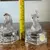 Foto de um(a) Antigo Par De Pequenas Esculturas Animais Cristal Italiano, da categoria de Escultura. Peças feitas à mão. Medem aproximadamente 7 x 5cm cada. Mostrado de uma perspectiva diferente. Vendido no marketplace Trésors.