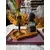 Foto de um(a) Antiga Escultura Bronze Cinzeiro Deusa Da Justiça Themis, da categoria de Cinzeiros. Antigo cinzeiro/porta caneta com escultura decorativa representando a Deusa Themis, personifica o símbolo da justiça. Busto... Mostrado de uma perspectiva diferente. Vendido no marketplace Trésors.