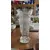Foto de um(a) Antigo Grande Vaso Jarro Decorativo Cristal Tcheco Lapidado, da categoria de Vasos. Antigo e grande vaso decorativo em cristal translúcido com lindo brilho natural e primorosa lapidação manual. Peça alta,... Mostrado de uma perspectiva diferente. Vendido no marketplace Trésors.