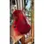 Foto de um(a) Antigo Vaso Jarro Art Deco Murano Italiano Vermelho Rubi, da categoria de Vasos. Antigo e belíssimo vaso artístico de Murano vermelho, meio alaranjando na parte interna, linda combinação de cores. Ótimo... Mostrado de uma perspectiva diferente. Vendido no marketplace Trésors.