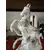 Foto de um(a) Antiga Escultura Art Deco Cavalo Em Porcelana Alemã, da categoria de Escultura. Antigo e belíssimo bloco escultórico representando cavalos em movimento. Peça artística, feita à mão em porcelana alemã.... Mostrado de uma perspectiva diferente. Vendido no marketplace Trésors.