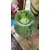 Foto de um(a) Antigo Vaso Jarro Art Deco Em Murano Verde George Davidson, da categoria de Vasos. ~ George Davidson Glass ~Antigo e belíssimo vaso artístico em Murano, feito à mão. Técnica de trabalho marmorizado. Art... Mostrado de uma perspectiva diferente. Vendido no marketplace Trésors.