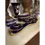 Foto de um(a) Antigo Castiçal Candelabro Art Deco Porcelana Alemã Bavaria, da categoria de Castiçais. ~ Lindner Bavaria Echt Cobalt ~Antigo e super diferente candelabro para três velas em porcelana artística alemã, linda cor... Mostrado de uma perspectiva diferente. Vendido no marketplace Trésors.