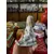 Foto de um(a) Antiga Escultura Menina Com Cachorro Porcelana Espanhola Nao, da categoria de Escultura. Delicada escultura em porcelana espanhola. Bastante riqueza de detalhes. Em perfeito estado. Altura 14cm Largura 11cm. Mostrado de uma perspectiva diferente. Vendido no marketplace Trésors.
