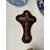 Foto de um(a) Arte Sacra Escultura Cristo Crucifixo Madeira Pétit Bronze, da categoria de Objetos religiosos e espirituais. Antigo e grande crucifixo em madeira com petit bronze e metal prateado. Peça artística. Uma beleza! Uma clássica da Década... Mostrado de uma perspectiva diferente. Vendido no marketplace Trésors.