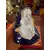 Foto de um(a) Arte Sacra Antigo Busto Abajur Imagem Nsa Senhora Porcelana, da categoria de Abajures. ~ Arte Sacra ~Antiga e fina escultura/luminária artística representando Nossa Senhora com o Menino Jesus. Peça feita à mão... Mostrado de uma perspectiva diferente. Vendido no marketplace Trésors.