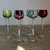 Foto de um(a) Antigos Cálices De Licor Art Deco Cristal Francês Colorido, da categoria de Taças. Antigo conjunto com 6 delicados cálices de pé alto em cristal francês colorido. Período Art Deco. Muito colecionáveis e... Mostrado de uma perspectiva diferente. Vendido no marketplace Trésors.