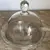 Foto de um(a) Antiga Fina Queijeira Boleira Cristal Francês Lapidada À Mão, da categoria de Garrafas, potes e jarros. Antiga e rara queijeira em finíssimo cristal francês, toda lapidada à mão com desenhos de folhas e flores. Início do século... Mostrado de uma perspectiva diferente. Vendido no marketplace Trésors.