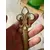 Foto de um(a) Antigo Abridor De Carta Art Deco Em Bronze Com Madrepérola, da categoria de Outros colecionáveis. Estojo de couro. Peça toda original de meados do século XX.Medida 21cm. Mostrado de uma perspectiva diferente. Vendido no marketplace Trésors.