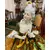 Foto de um(a) Antiga Rara Escultura Dama Mariquita Em Porcelana Alemã, da categoria de Escultura. Antiga e grande mariquita/escultura artística com linda figura feminina em porcelana alemã. Feita e pintada à mão. Peça toda... Mostrado de uma perspectiva diferente. Vendido no marketplace Trésors.